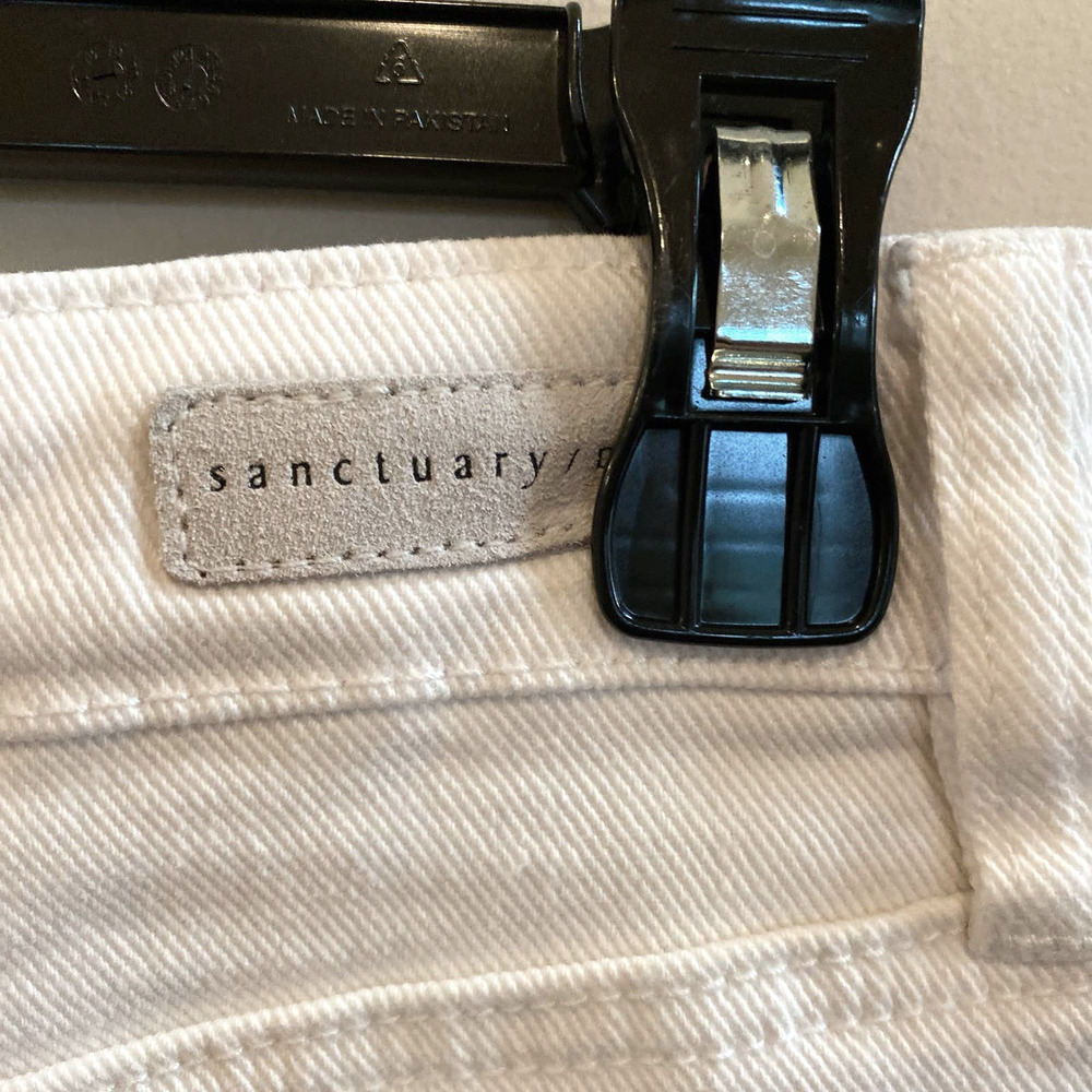 NWT Sanctuary Denim Sidewalk Jean Short Vintage White, size 26 - Picture 5 of 8